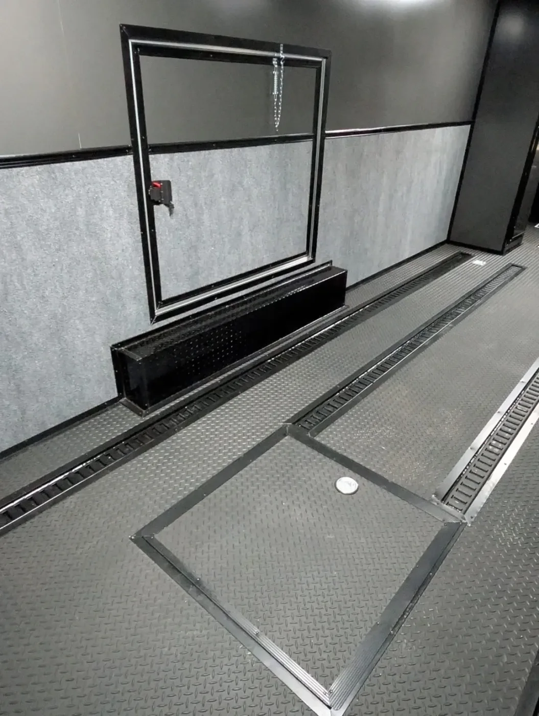 8.5x28TA2 Titanium Cargo Charcoal Fully Loaded Race Trailer for Sale – product view 2